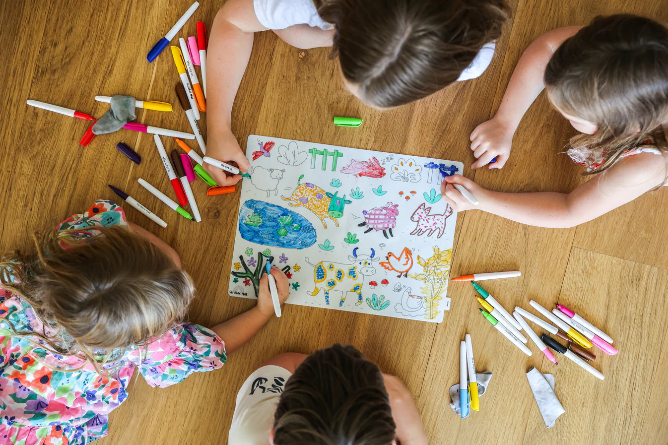 The Originals - On the Farm (includes 4 pens)