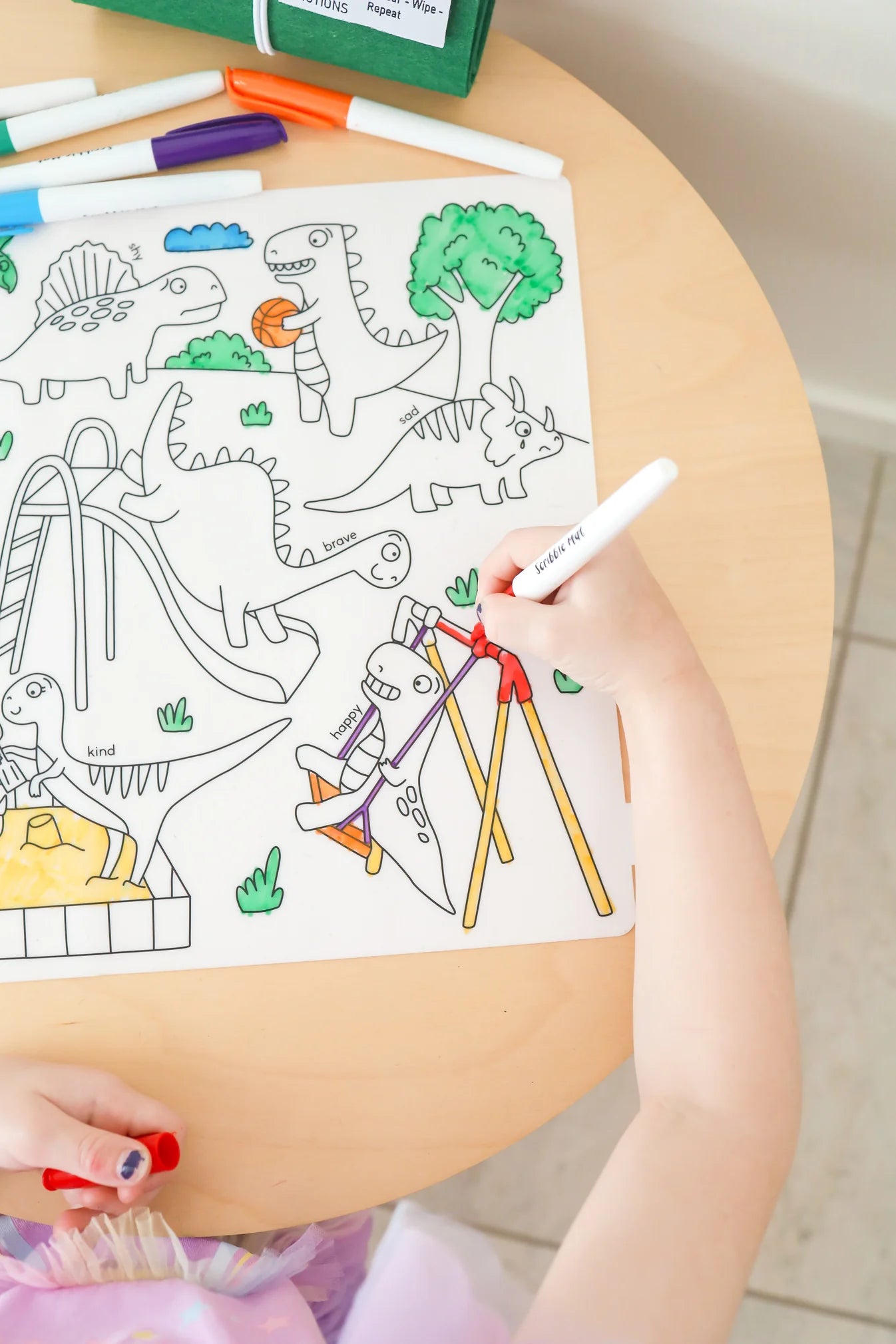 Dino-motions (includes 6 pens)